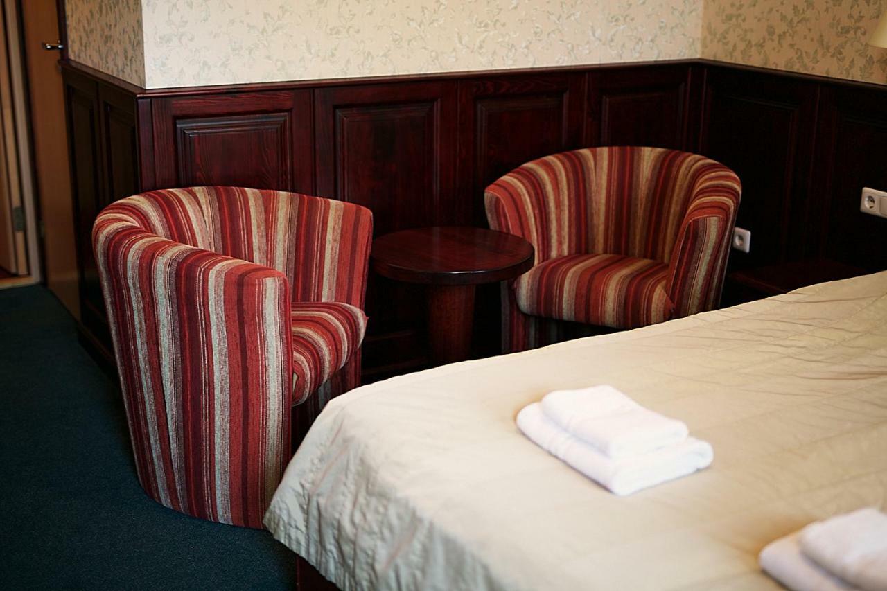 Jure Hotel Palanga Ngoại thất bức ảnh