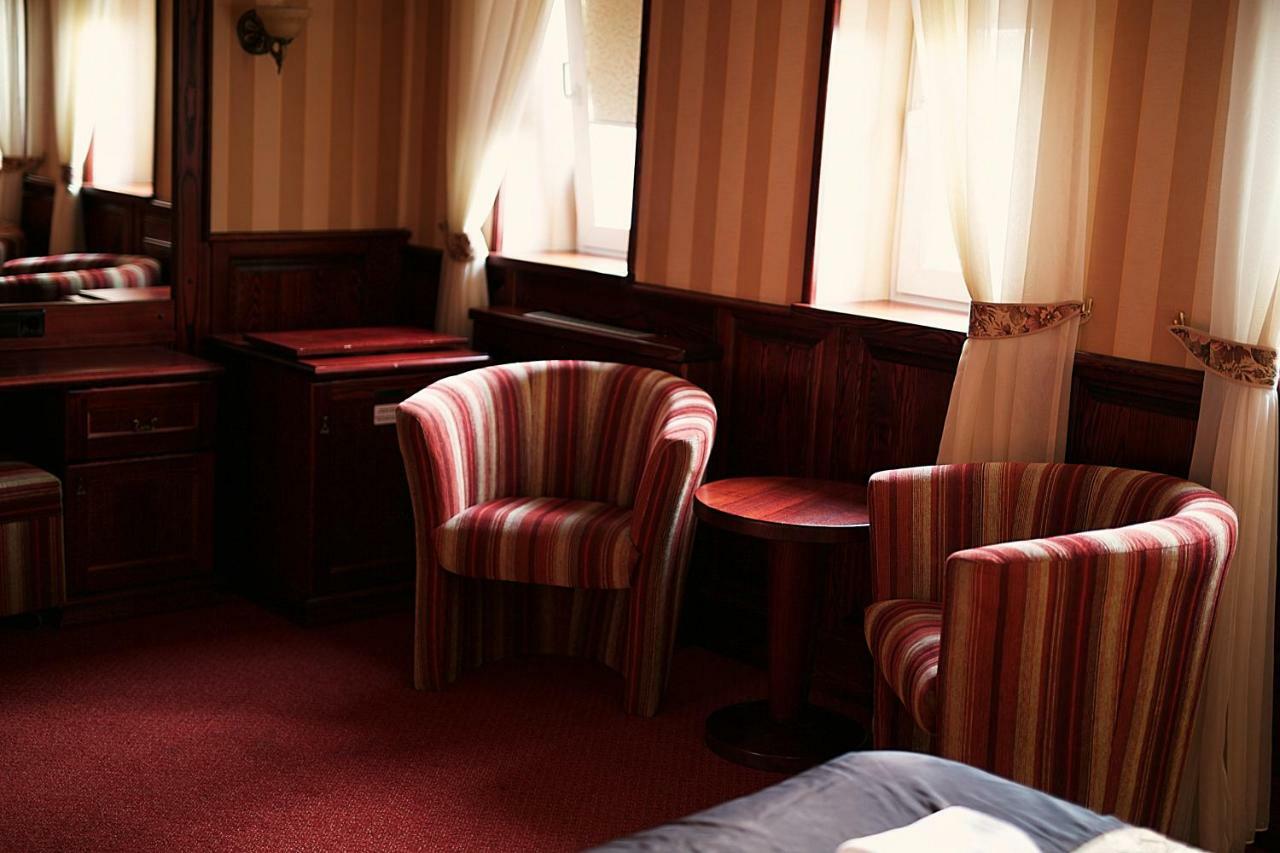 Jure Hotel Palanga Ngoại thất bức ảnh