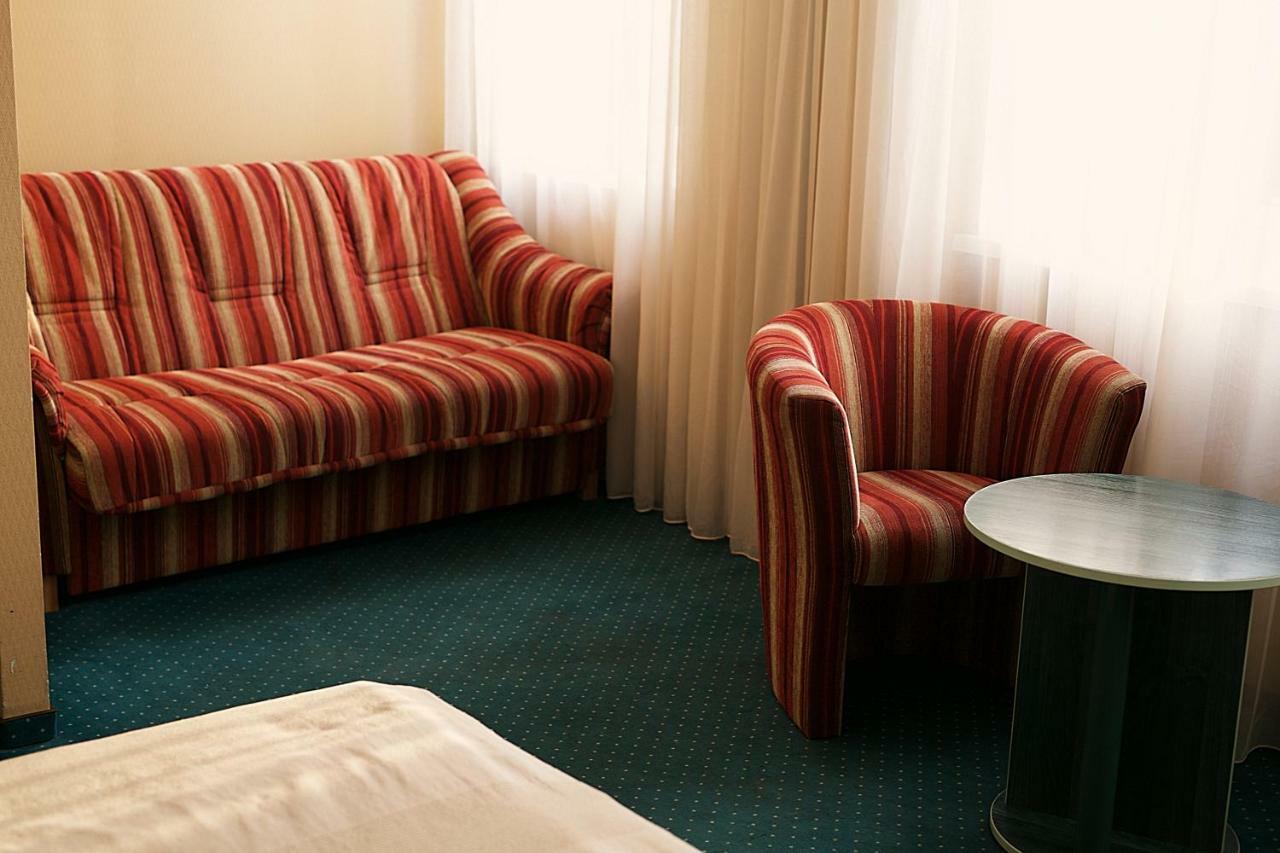 Jure Hotel Palanga Ngoại thất bức ảnh